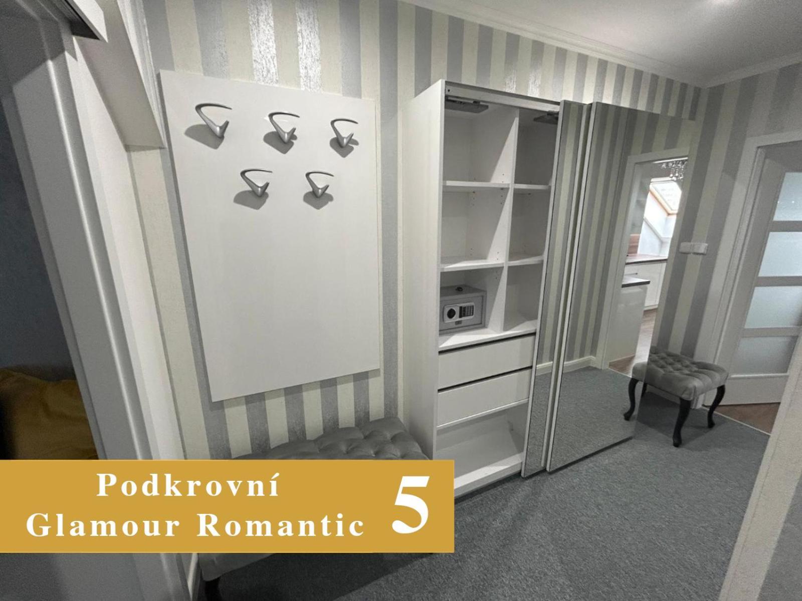 Efipa Glamour Apartments Pilzno Zewnętrze zdjęcie